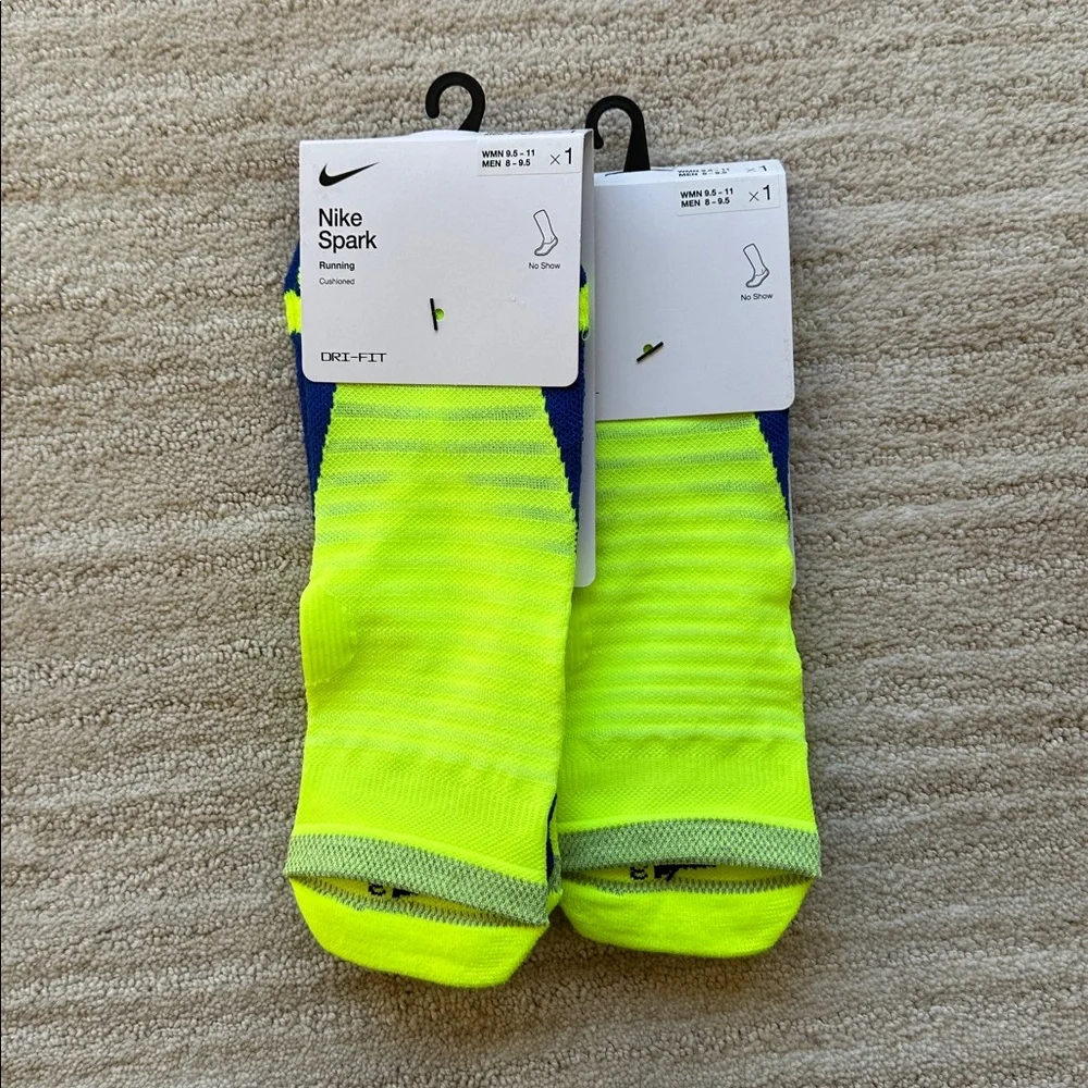 NWT 2 Pairs of Nike Spark Cushioned No-Show Running Socks Women 9.5-11 Men 8-9.5
